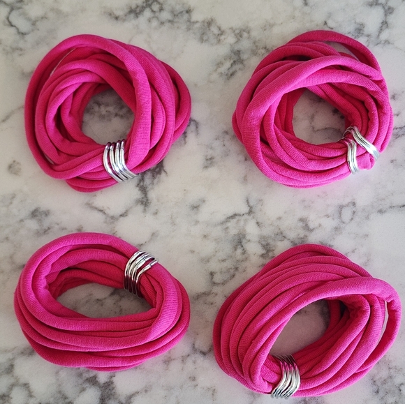 NEW Birdie Num Num elastic bracelets Hot Pink Set of 4 - Picture 1 of 1